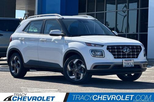 2021 Hyundai VENUE SEL