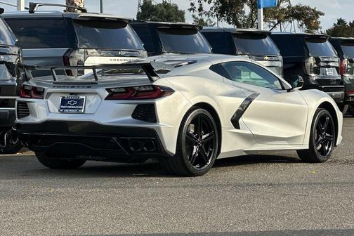 2026 Chevrolet Corvette Stingray w/2LT