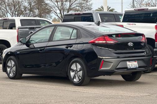 2019 Hyundai IONIQ Hybrid Blue