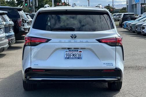 2022 Toyota Sienna Platinum 7 Passenger