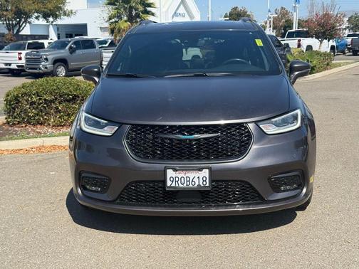 2021 Chrysler Pacifica Hybrid Limited