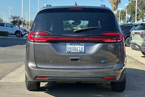 2021 Chrysler Pacifica Hybrid Limited