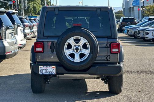 2018 Jeep Wrangler Unlimited Sport