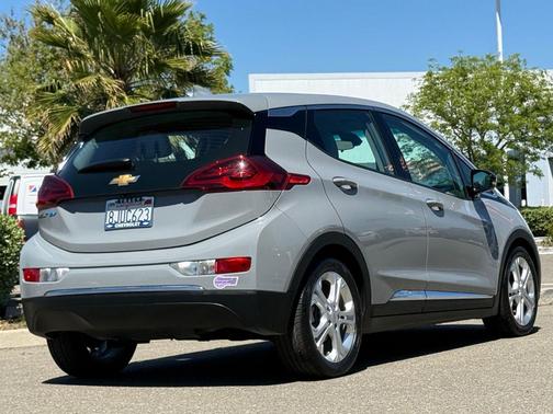 Slate Gray Metallic 2019 Chevrolet Bolt EV LT