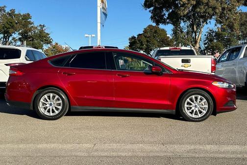 2015 Ford Fusion S