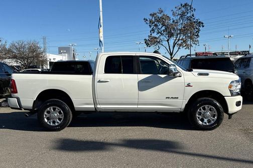 2023 RAM 2500 Laramie Crew Cab 4x4 6'4' Box