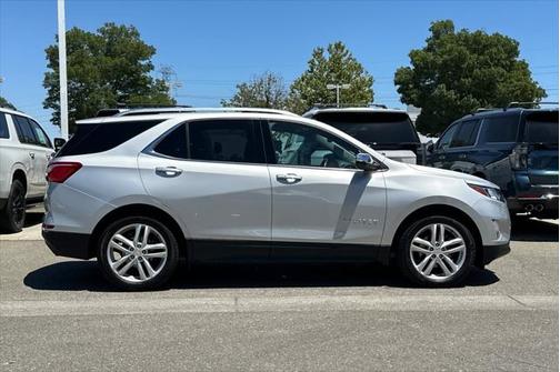 2020 Chevrolet Equinox Premier w/2LZ
