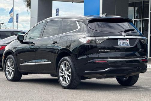 2022 Buick Enclave FWD Avenir