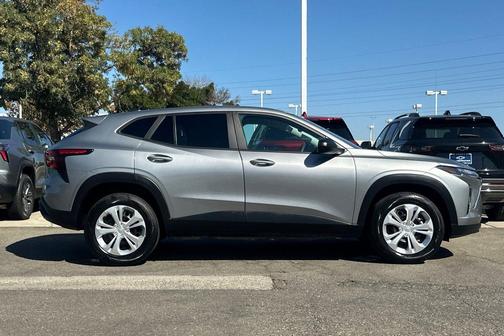 2024 Chevrolet Trax LS