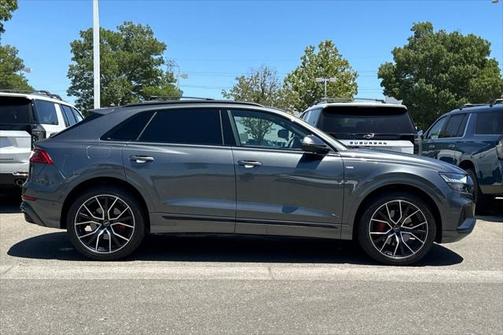 2021 Audi Q8 55 Prestige