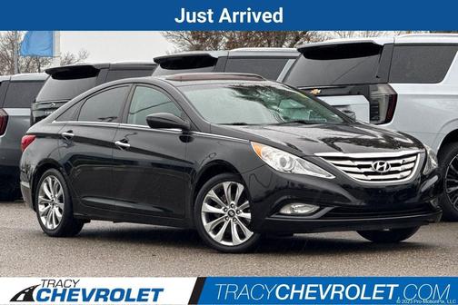 2013 Hyundai SONATA SE