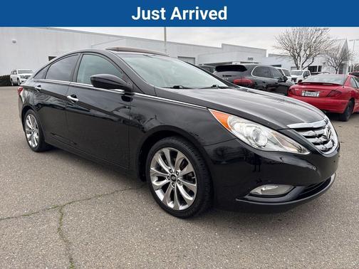 2013 Hyundai SONATA SE