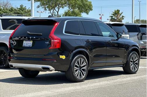 2020 Volvo XC90 Hybrid T8 Momentum 7 Passenger