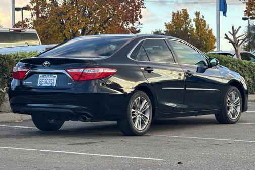 2015 Toyota Camry SE
