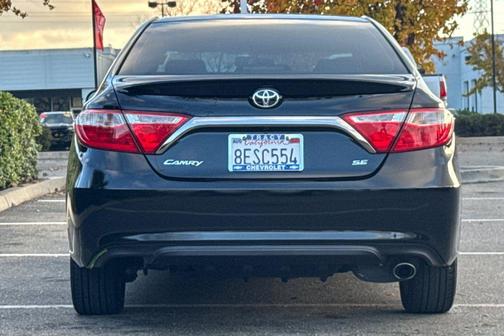 2015 Toyota Camry SE