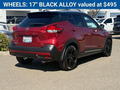 2020 Nissan Kicks SR