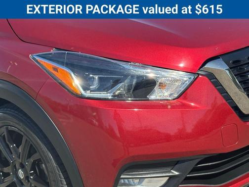 2020 Nissan Kicks SR