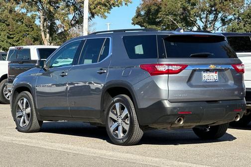 2021 Chevrolet Traverse LT Leather