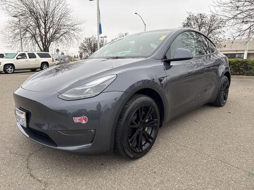 2023 Tesla Model Y Long Range Dual Motor All-Wheel Drive