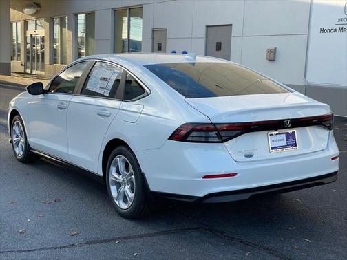 2025 Honda Accord LX 1.5T