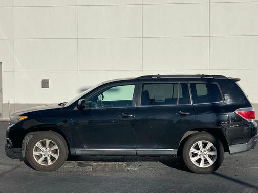 2012 Toyota Highlander SE