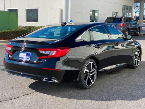 Photo 5 of 44 of 2022 Honda Accord Sport 1.5T