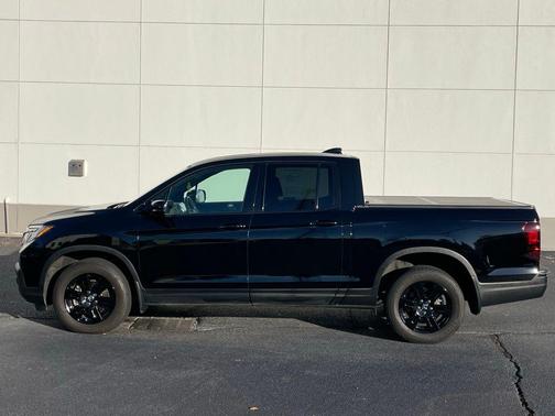 2017 Honda Ridgeline Black