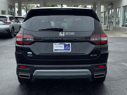 2025 Honda Pilot Elite