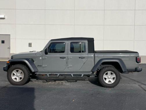 2020 Jeep Gladiator Sport S