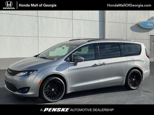2018 Chrysler Pacifica Touring Plus