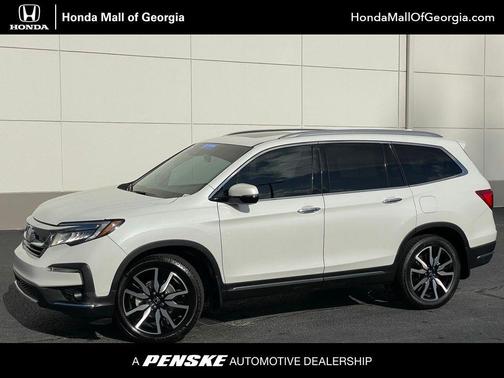 2022 Honda Pilot Touring 8-Passenger