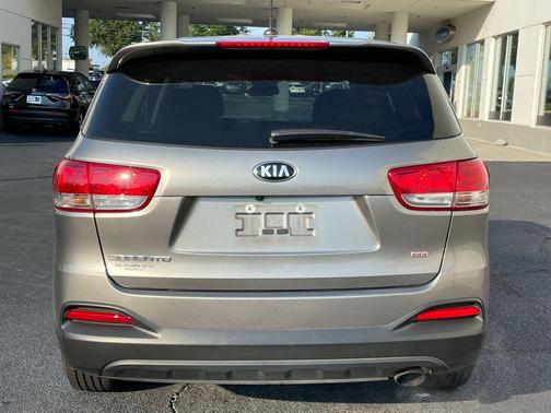 2018 Kia Sorento L