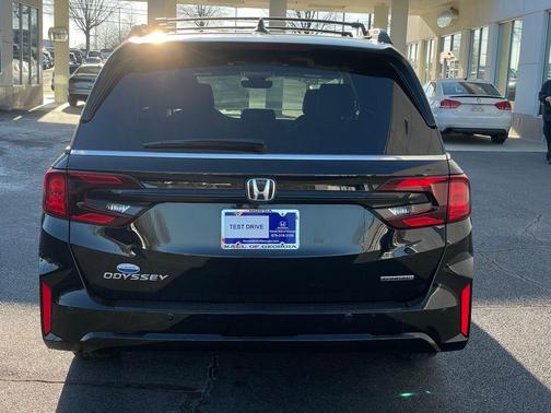 2025 Honda Odyssey Touring