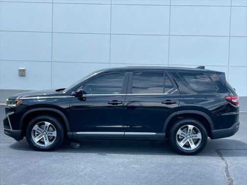 2023 Honda Pilot 2WD EX-L 8 Passenger