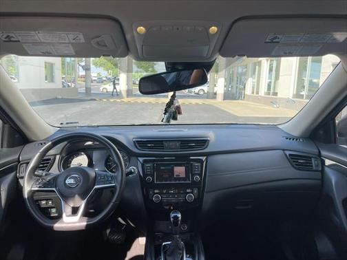 2020 Nissan Rogue SL