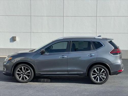 2020 Nissan Rogue SL