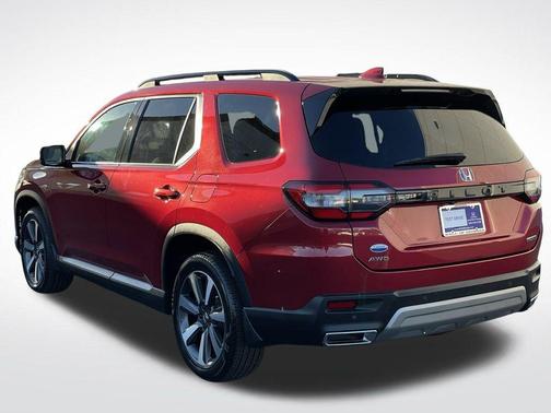 2023 Honda Pilot Touring 8-Passenger
