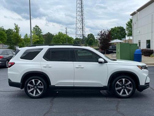 2023 Honda Pilot AWD Elite