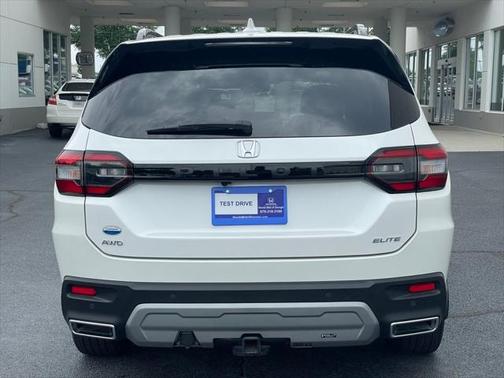 2023 Honda Pilot AWD Elite