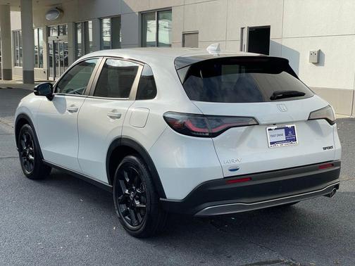 2025 Honda HR-V 2WD Sport