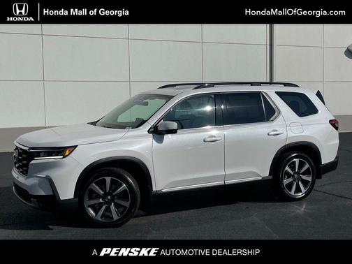 2025 Honda Pilot Touring 8-Passenger