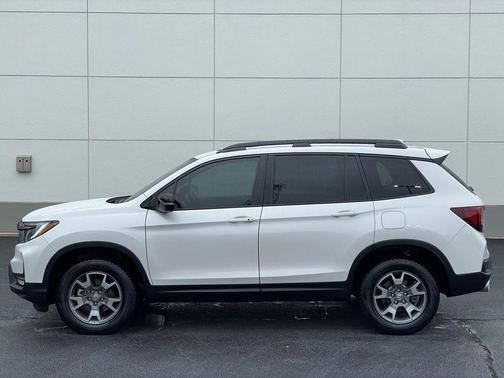 2023 Honda Passport AWD TrailSport