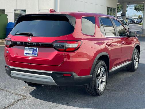 2023 Honda Pilot 2WD EX-L 8 Passenger