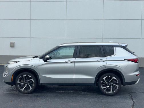 2024 Mitsubishi Outlander SE 2.5 2WD