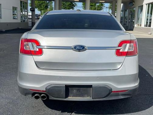 2011 Ford Taurus Limited