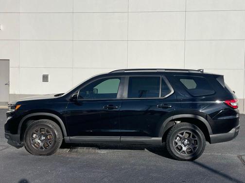 2024 Honda Pilot TrailSport
