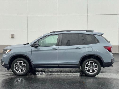 2023 Honda Passport AWD TrailSport