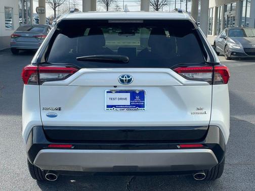 2024 Toyota RAV4 Hybrid SE