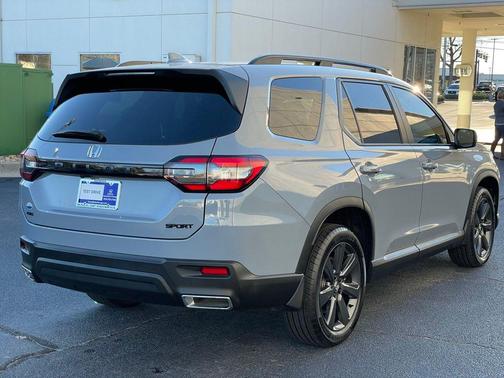 2025 Honda Pilot Sport