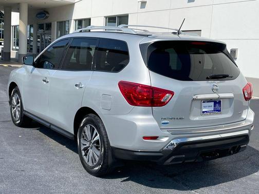 2017 Nissan Pathfinder S